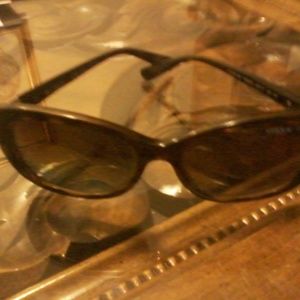 Vogue Sunglasses VO2943-SB tortoise shell brown